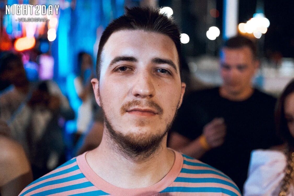  38270890  Dmitry, 27 ,    