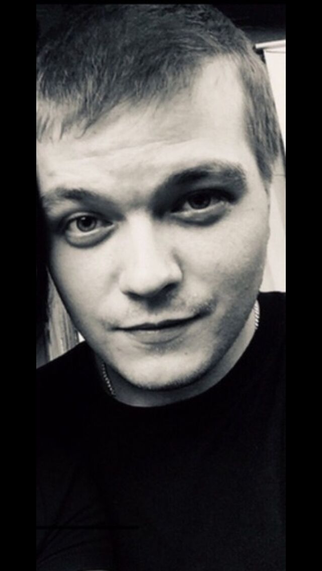  53302030  Constantin, 32 ,    