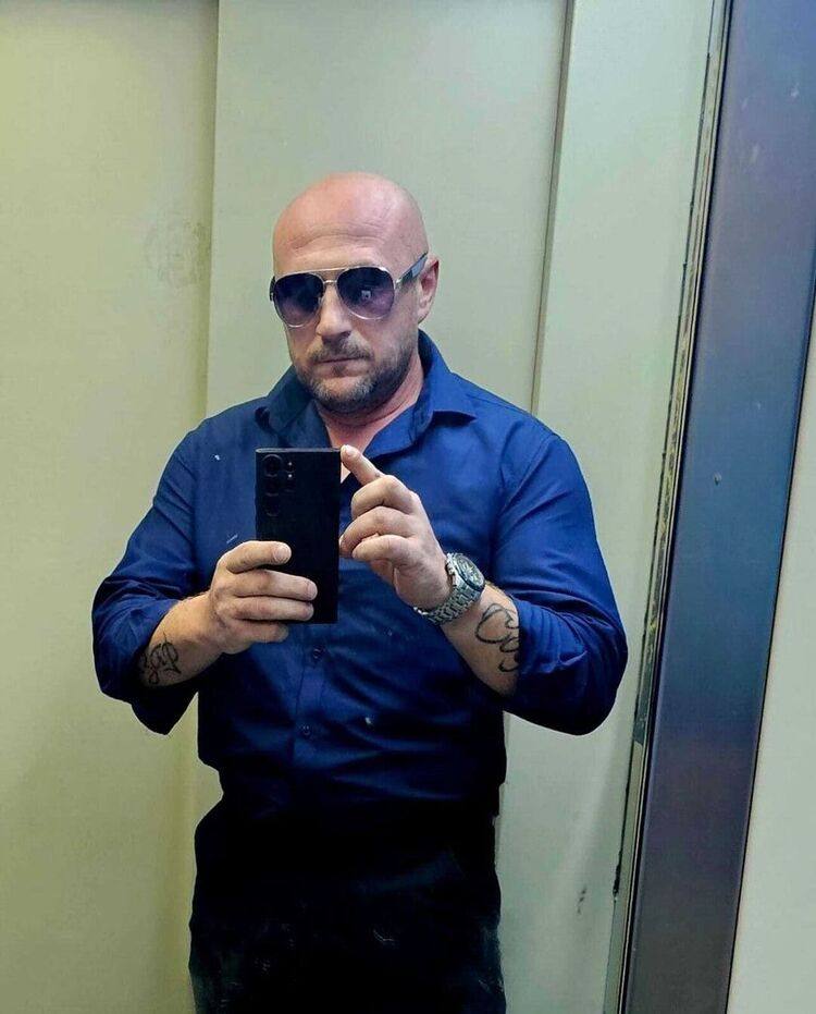  45661030  , 42 ,    