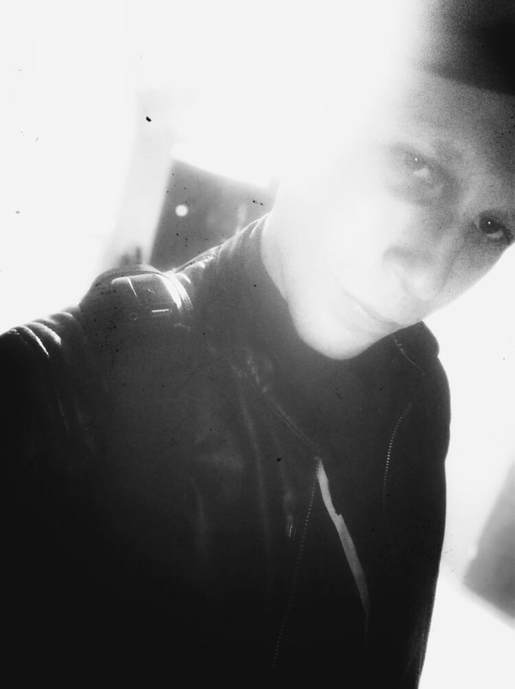  -,   Artem, 28 ,   ,   , c , 