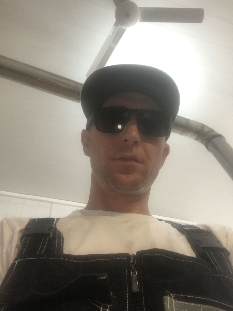  46645700  , 34 ,    