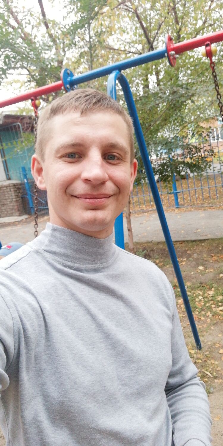  ,   Sergey, 32 ,   ,   