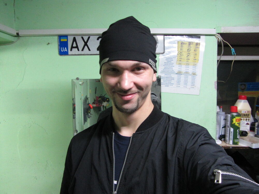  18674120  Andrey, 37 ,    