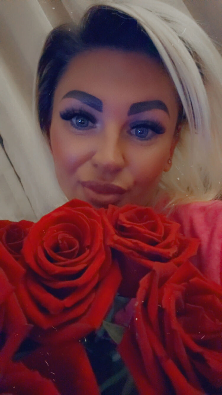  54037690  Elena, 39 ,    --