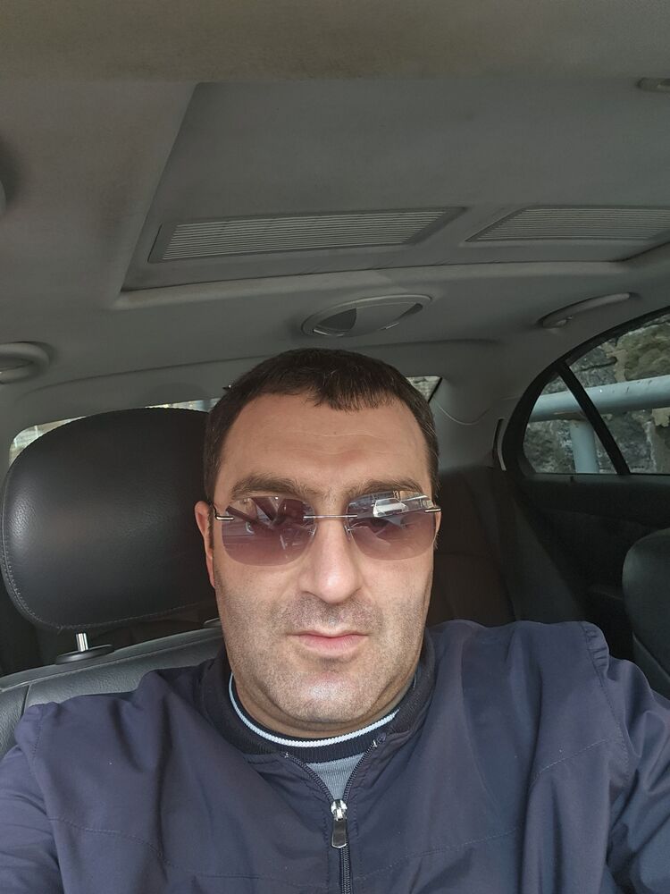  53271660  Artur, 35 ,    
