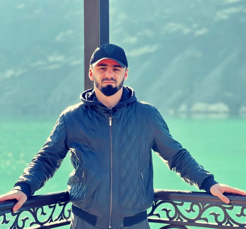  ,   Narek, 35 ,   ,   