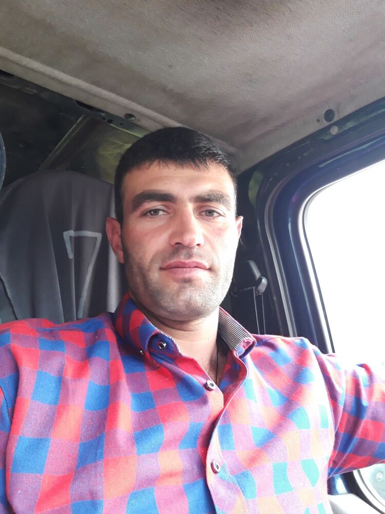  15642710  Ashod, 40 ,    