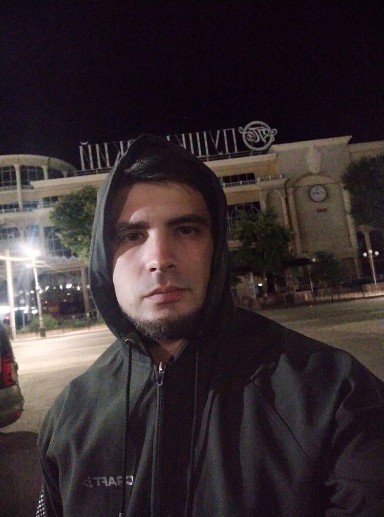  ,   Andrey, 28 ,   c 