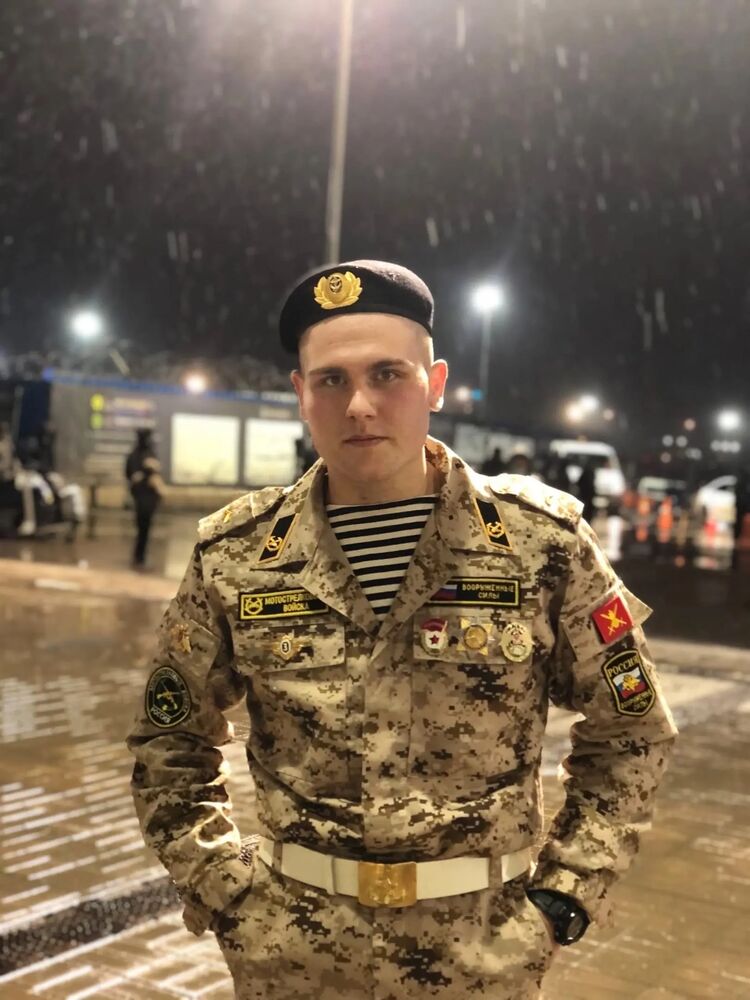  43672040  , 24 ,    