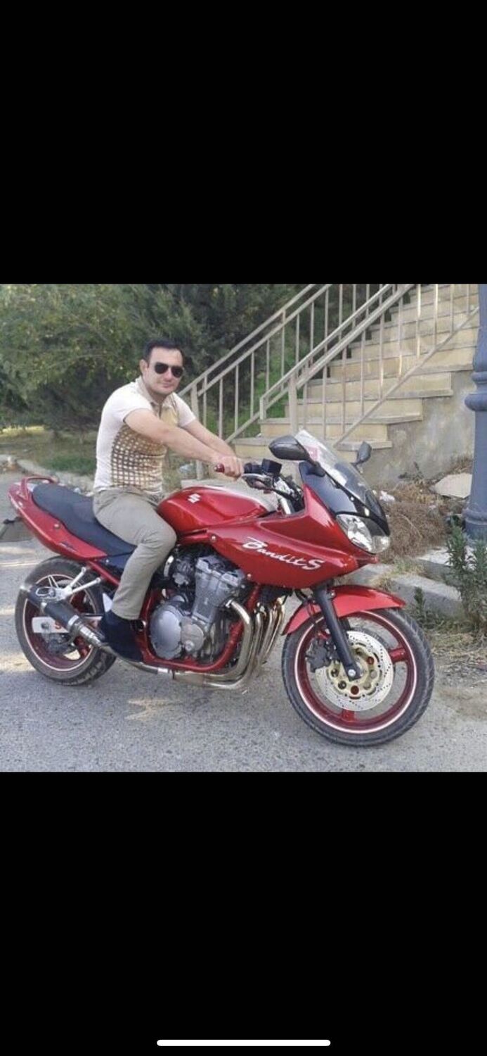 35688300  Nicat, 37 ,    