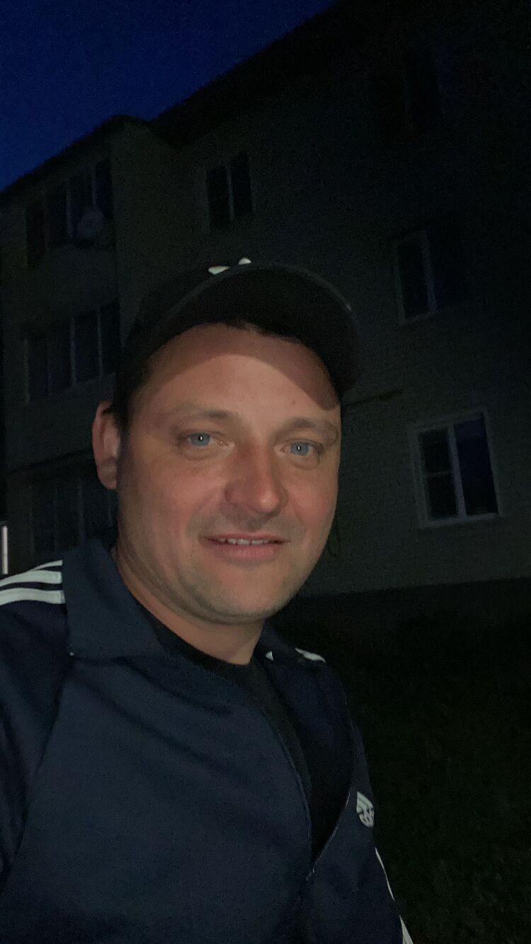  38064140  , 42 ,    
