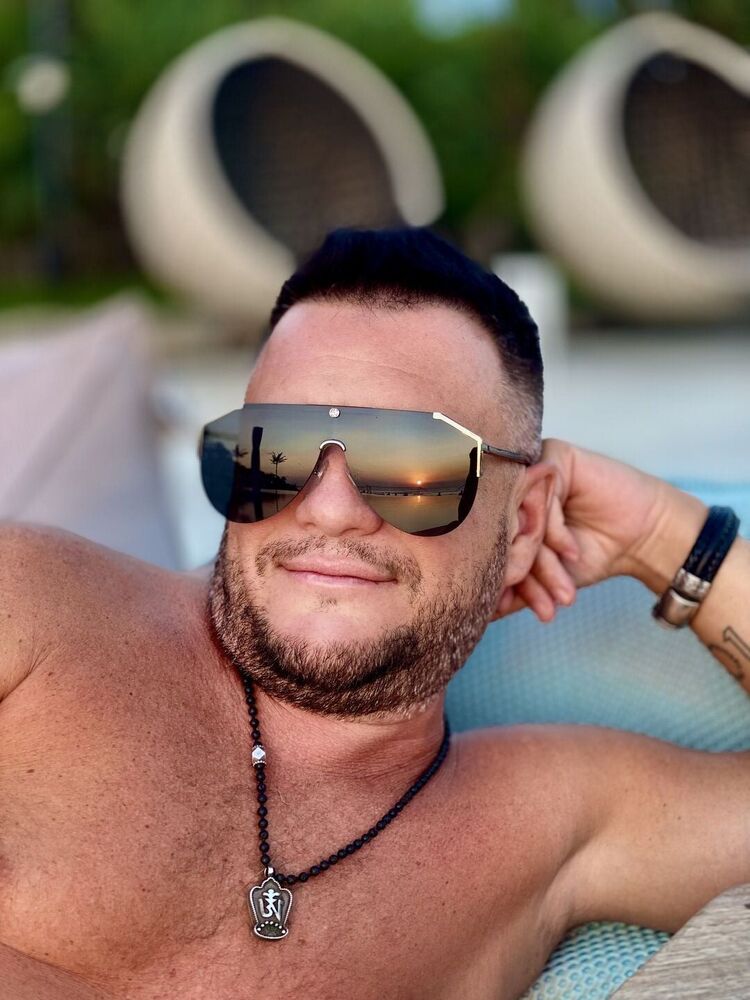  ,   MAXIM, 45 ,   ,   