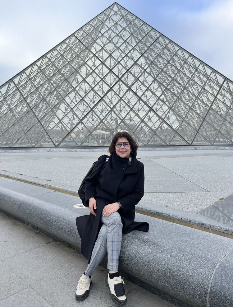  54089910  Irina, 60 ,    Belsize Park