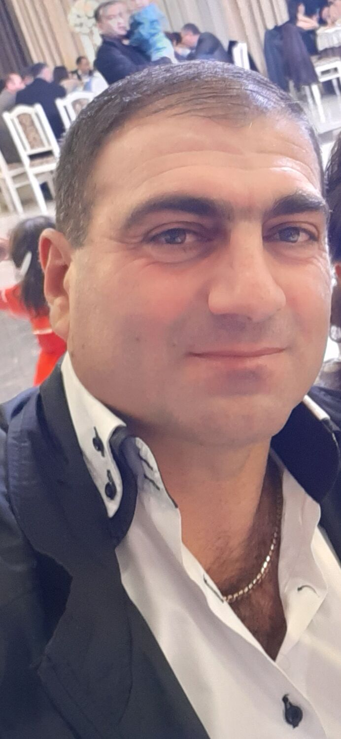  ,   Lavrent, 38 ,   ,   