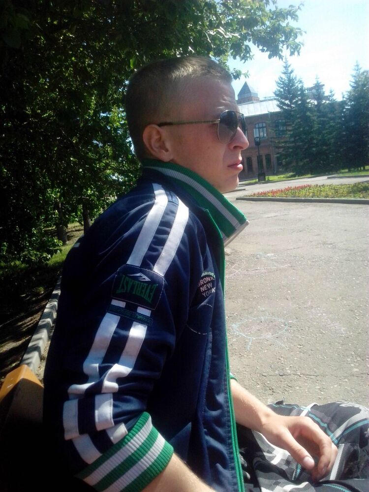  12730310  Brein, 31 ,    