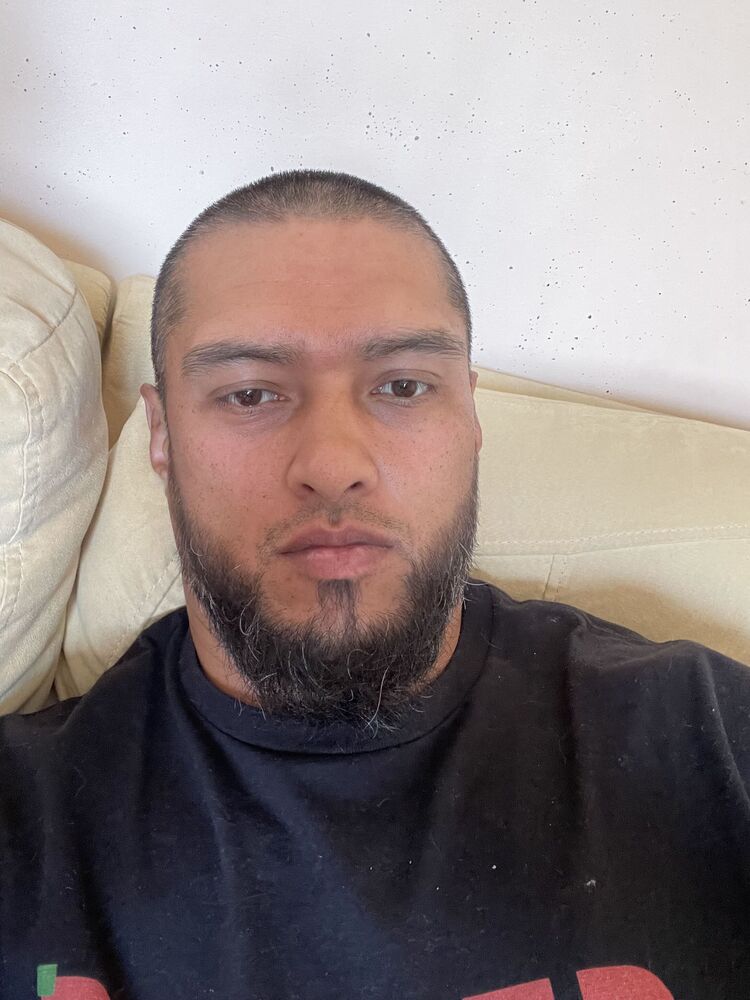  38051580  , 31 ,    -