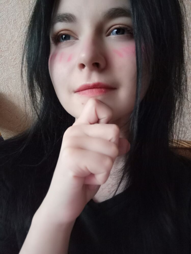  43858460  Kaleru, 22 ,    