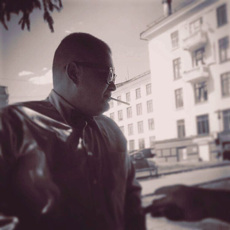  29011700  Viktor, 31 ,    -