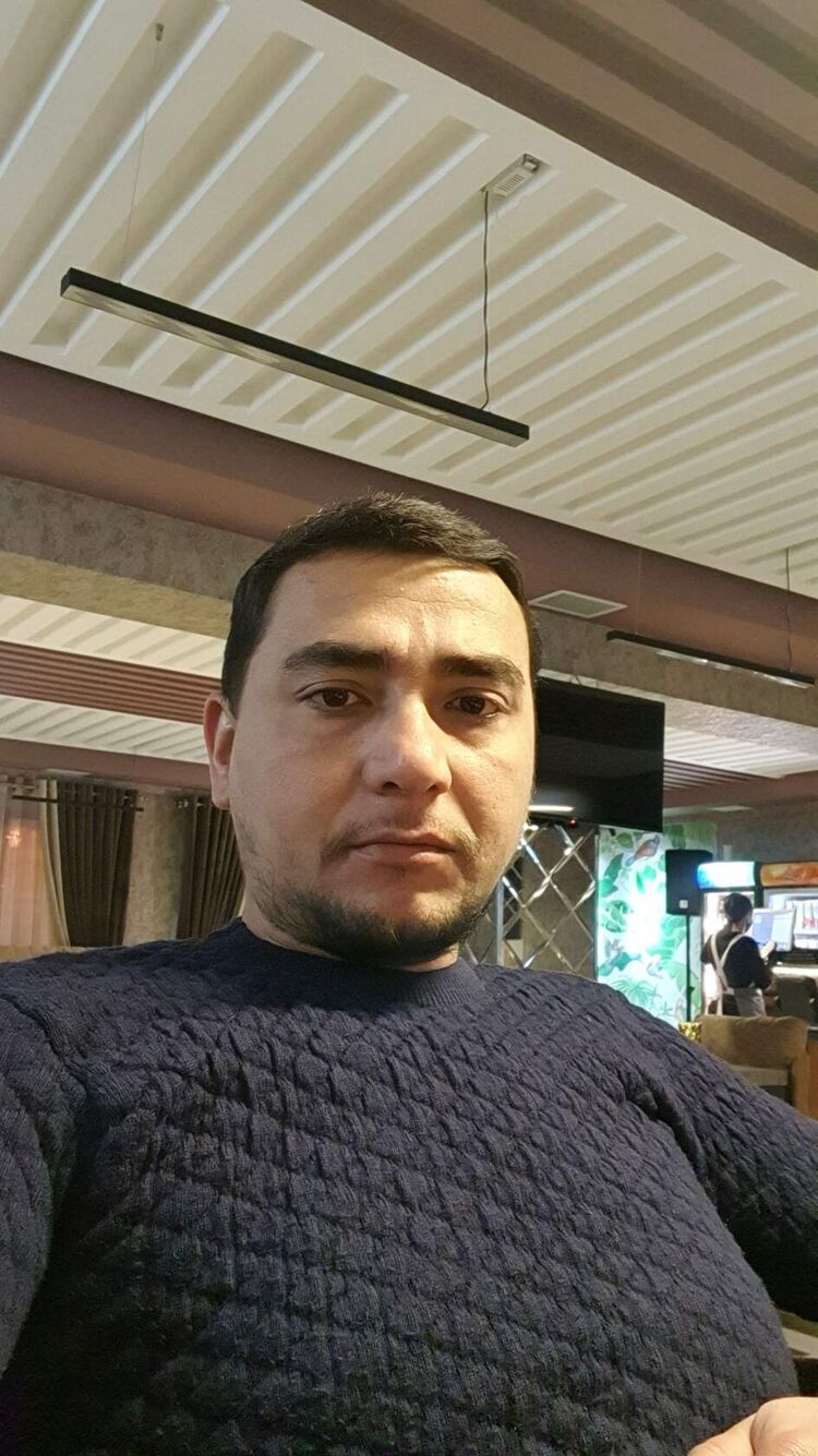 25706250  Ikrom, 39 ,    