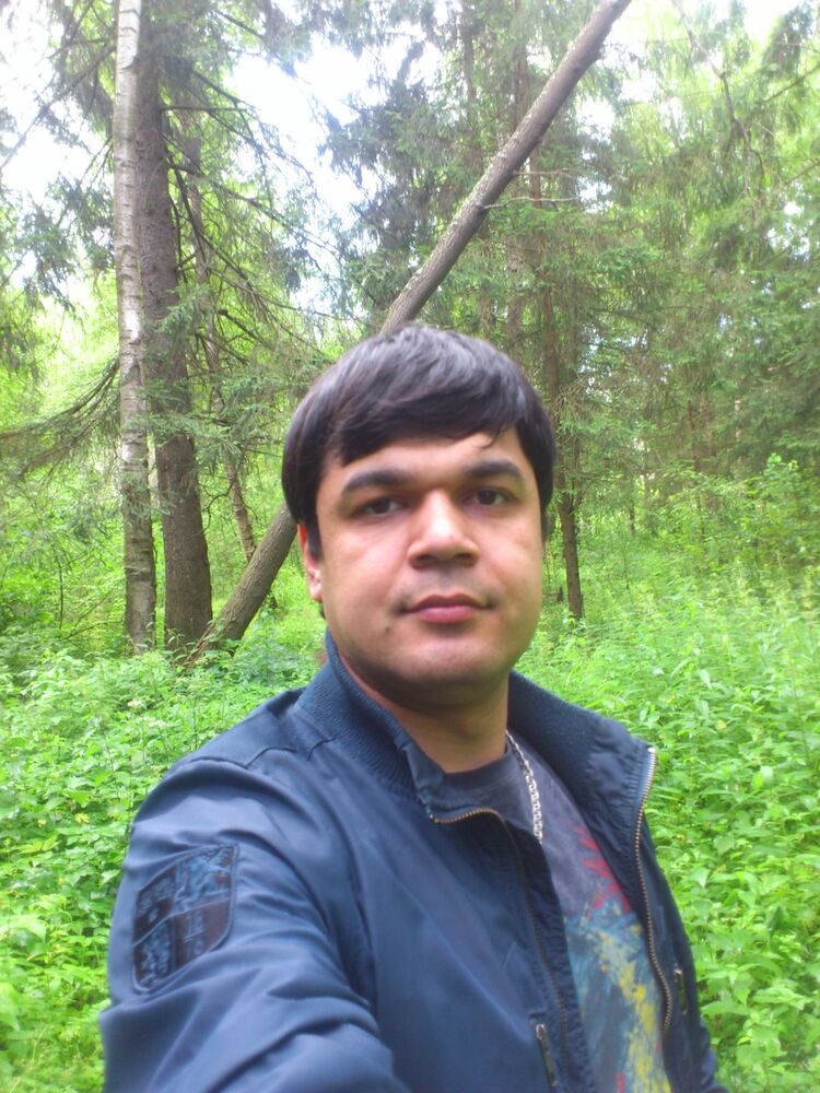  ,   Dominic, 36 ,     , c 