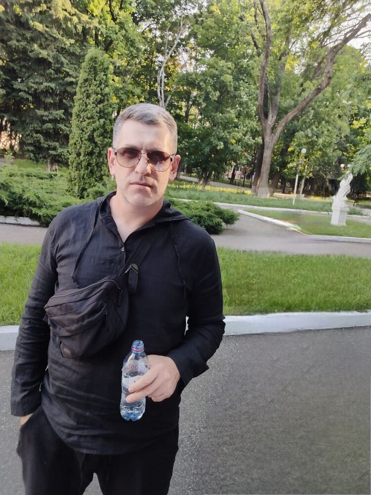  53043470  Ruslan, 38 ,    