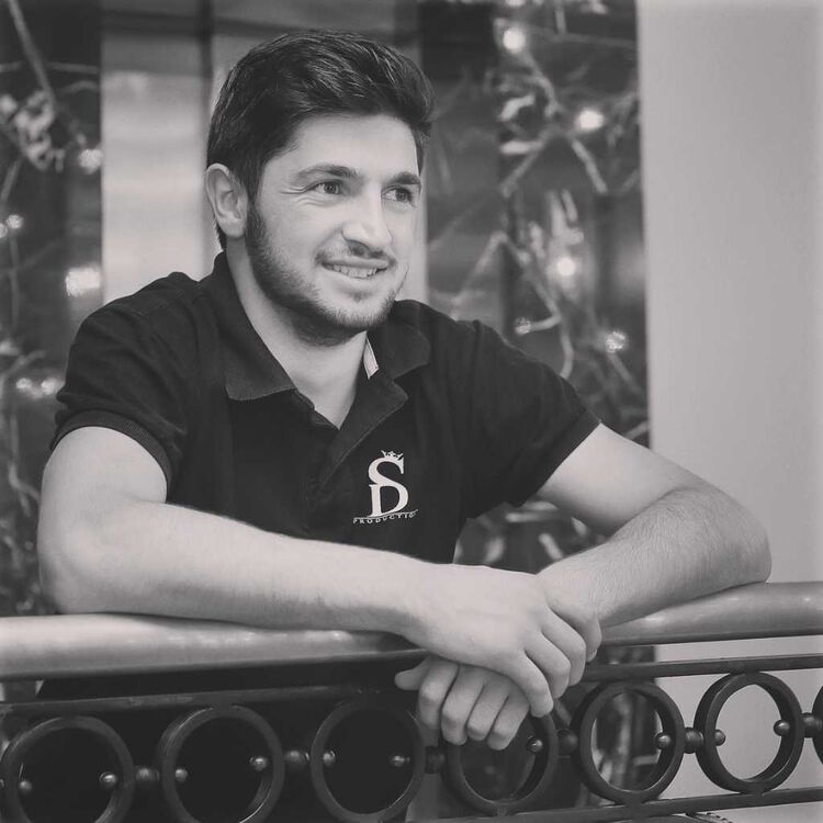  -,   Armen, 27 ,   ,   