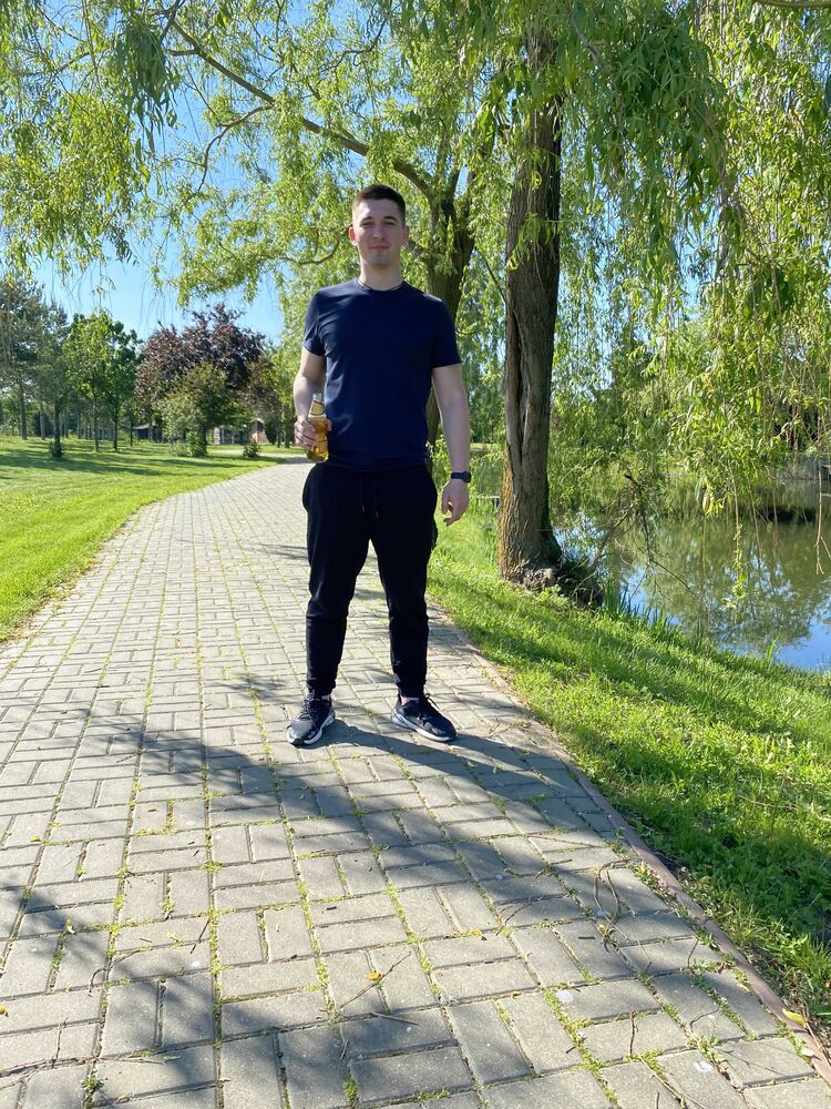  27071220  Alex, 28 ,    