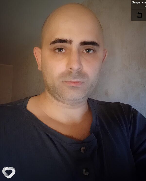  54613840  ANDRII, 37 ,    