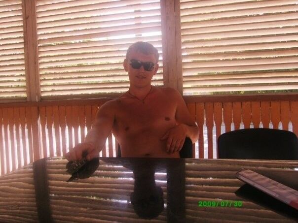  4423600  Alexandr, 38 ,    