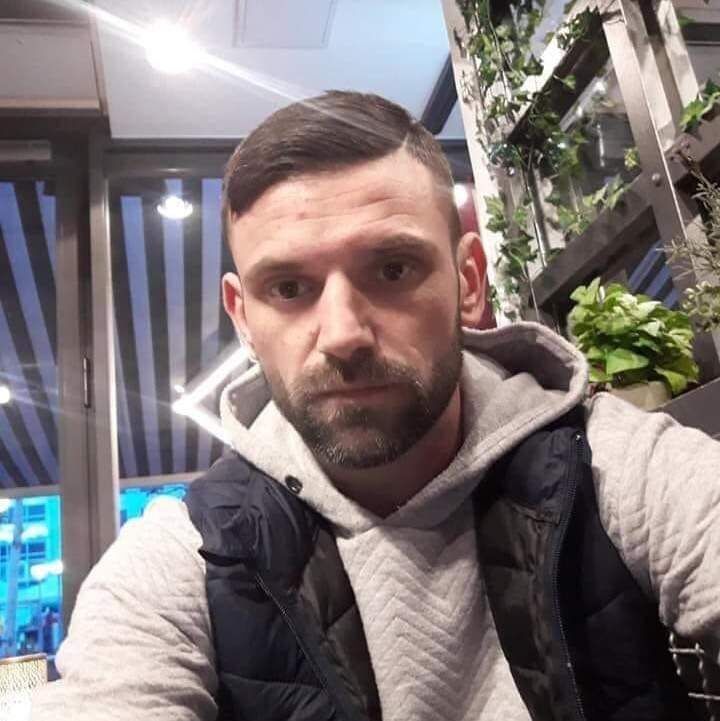  23685340  Kostia, 38 ,    