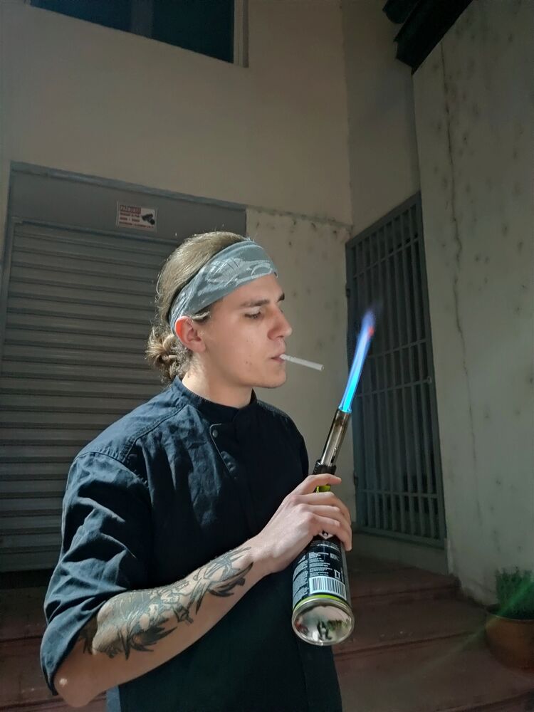  ,   Vlad, 23 ,   