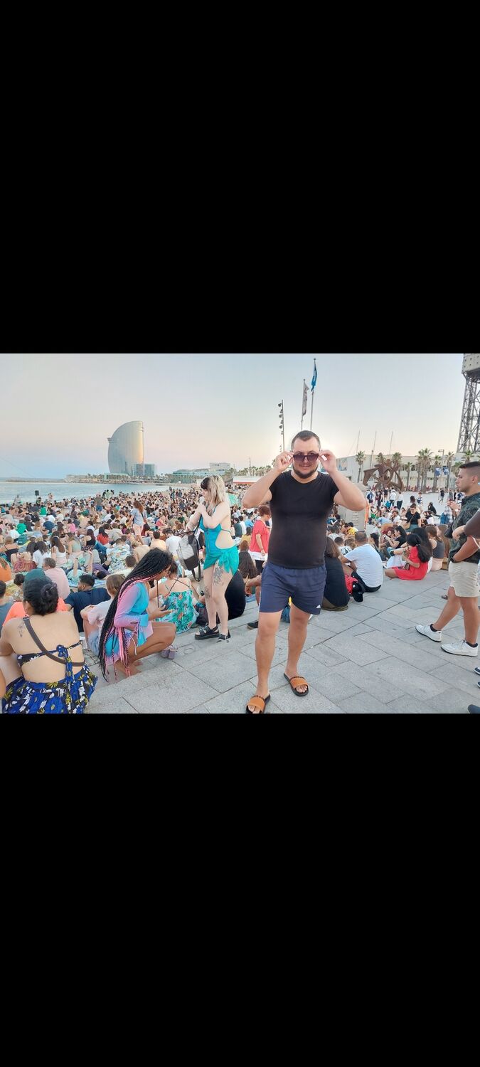  42030860  Viacheslav, 37 ,    