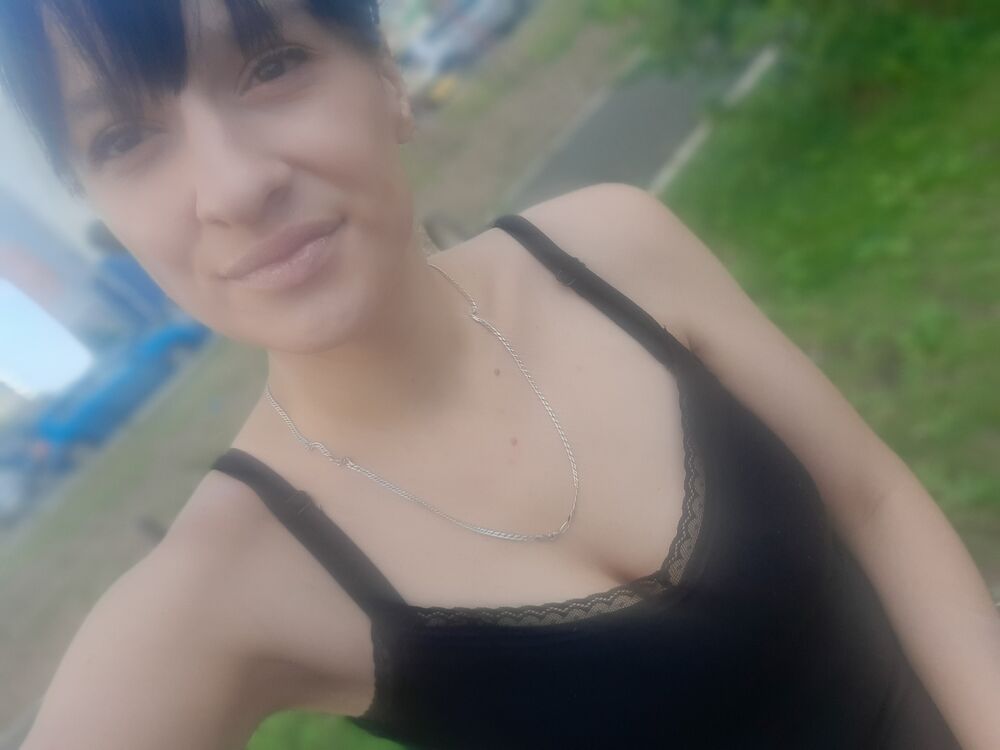  45168890  Anastasia, 31 ,    