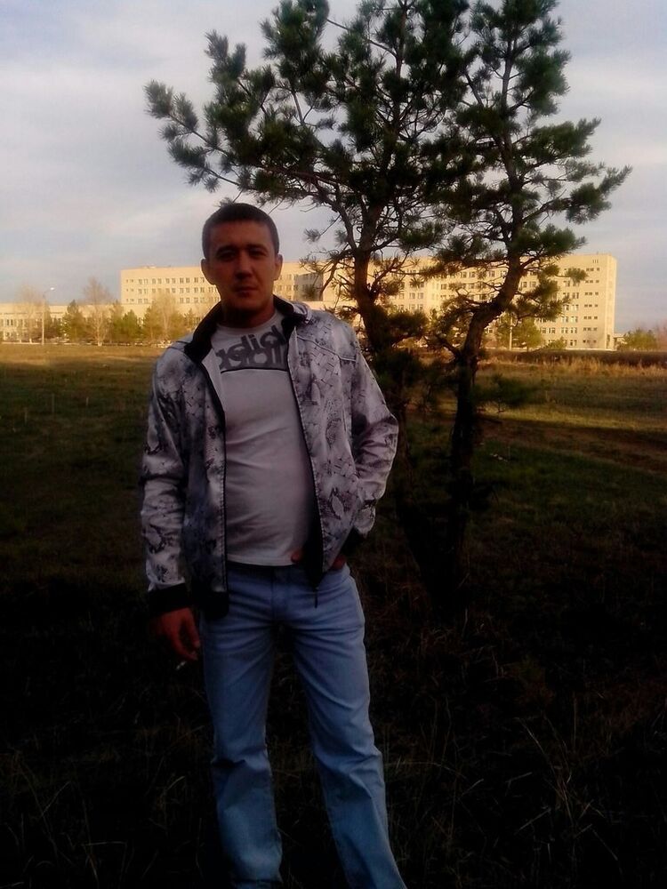 11878440  Artem, 38 ,    