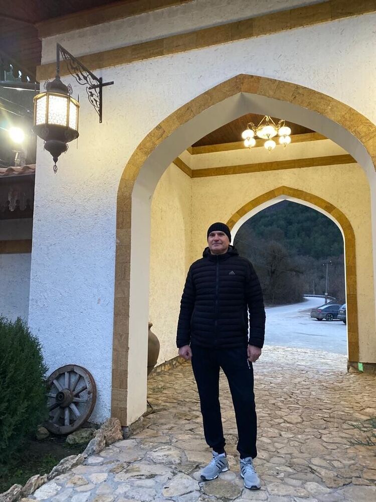  43638970  Valeriy, 55 ,    