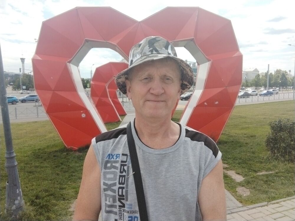  48088230  Oleg, 56 ,    