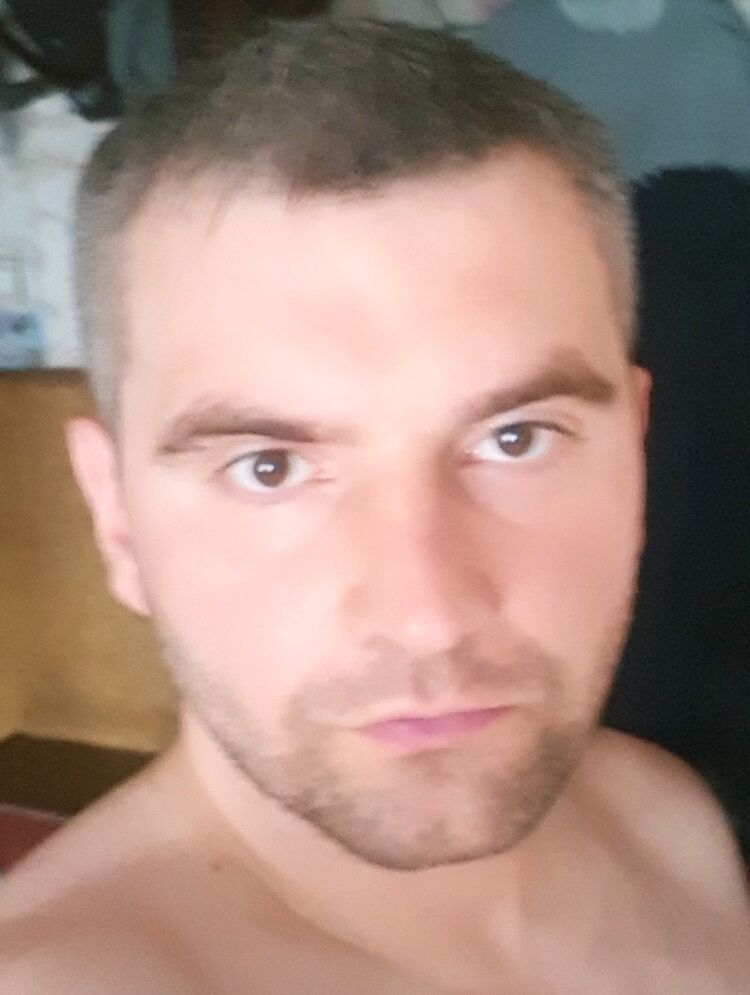  31896320  , 40 ,    