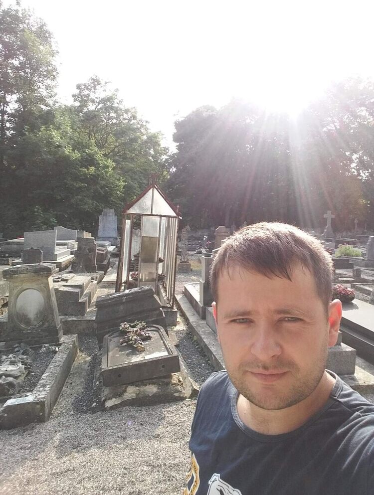  ,   Serghei, 37 ,   ,   , c 