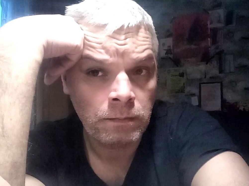  46577830  Servaku, 46 ,     