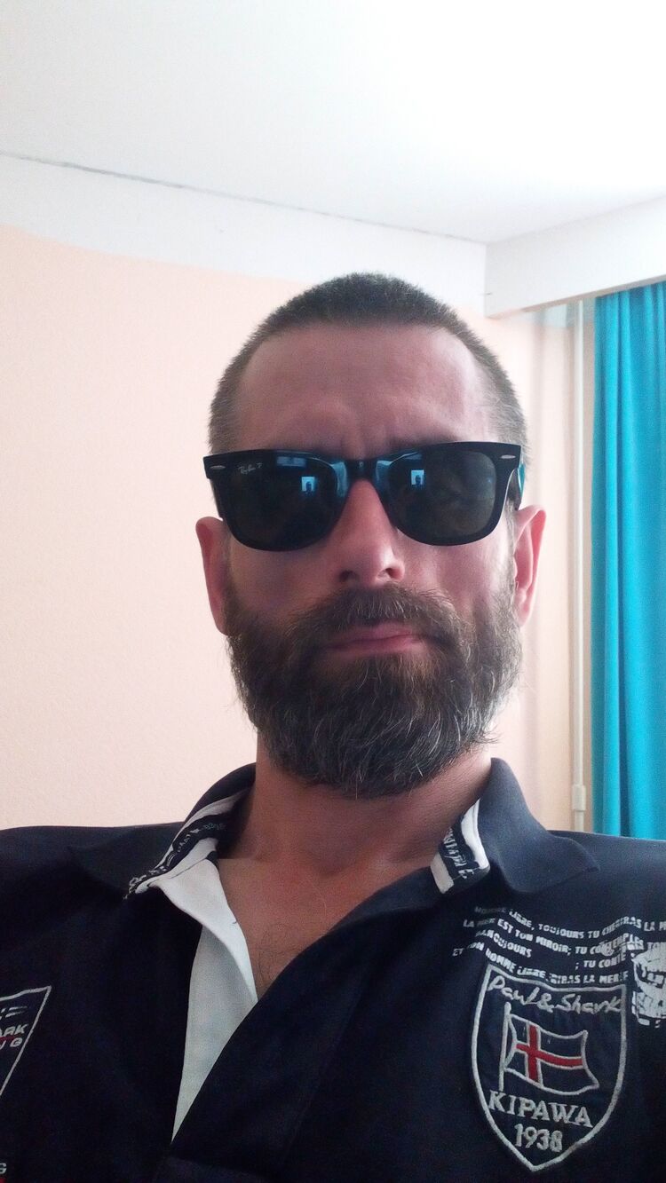  22917530  Sergey, 56 ,    