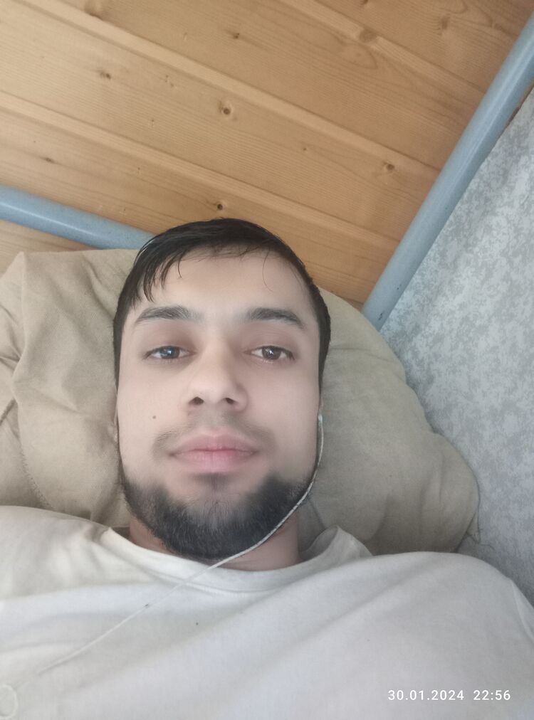  40931720  , 25 ,    