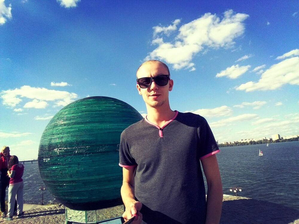  ,   Oleg, 33 ,   ,   , c 