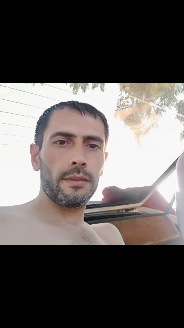  24599950  Lazar, 36 ,    --