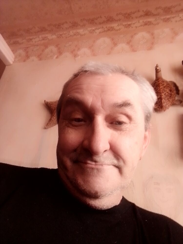  51883220  Vallerr, 66 ,    