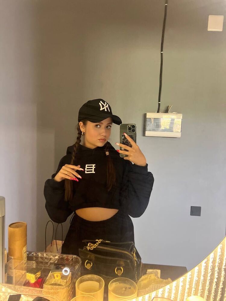  ,   , 24 ,   ,   