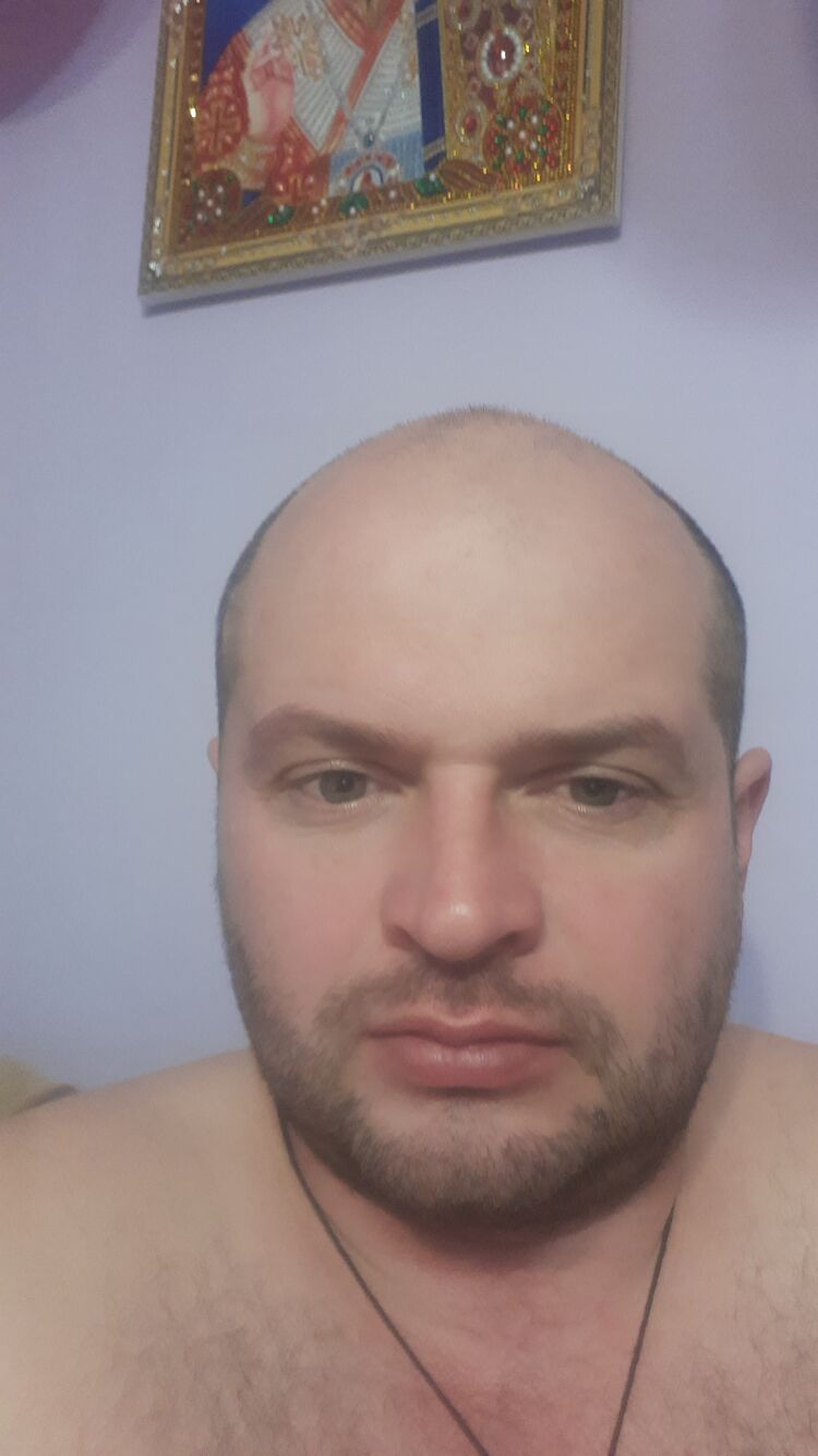  32568280  , 40 ,    