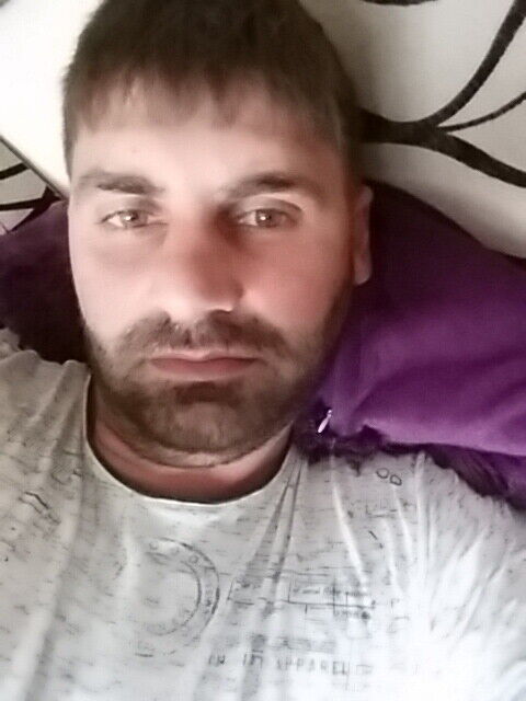  20368850  Argam, 38 ,    