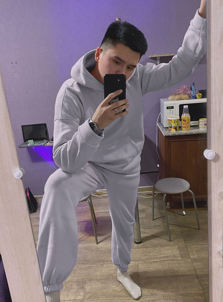  31639560  Ilshatgis, 24 ,    