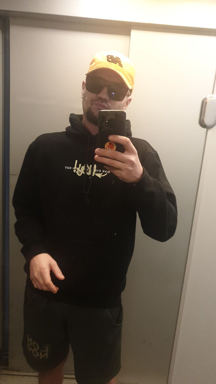  43949140  , 35 ,    
