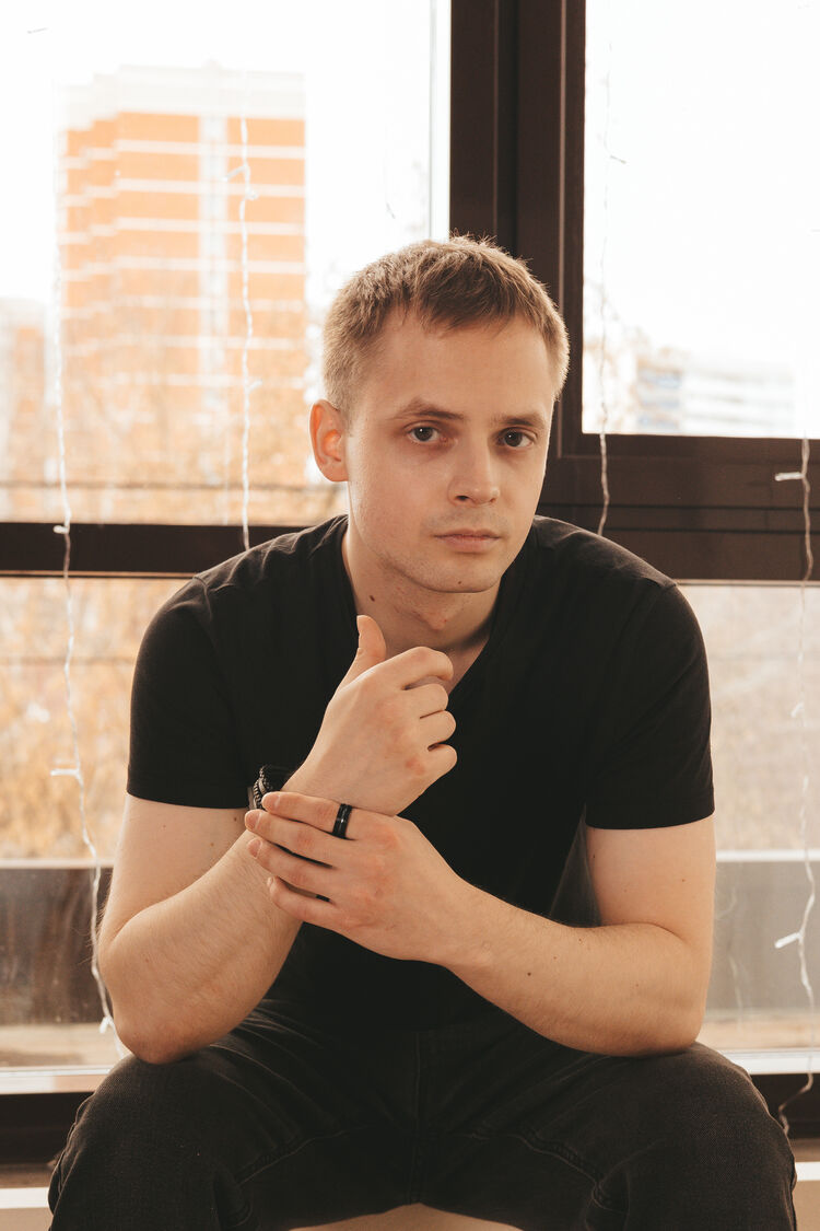  54241190  Jaqen, 26 ,    